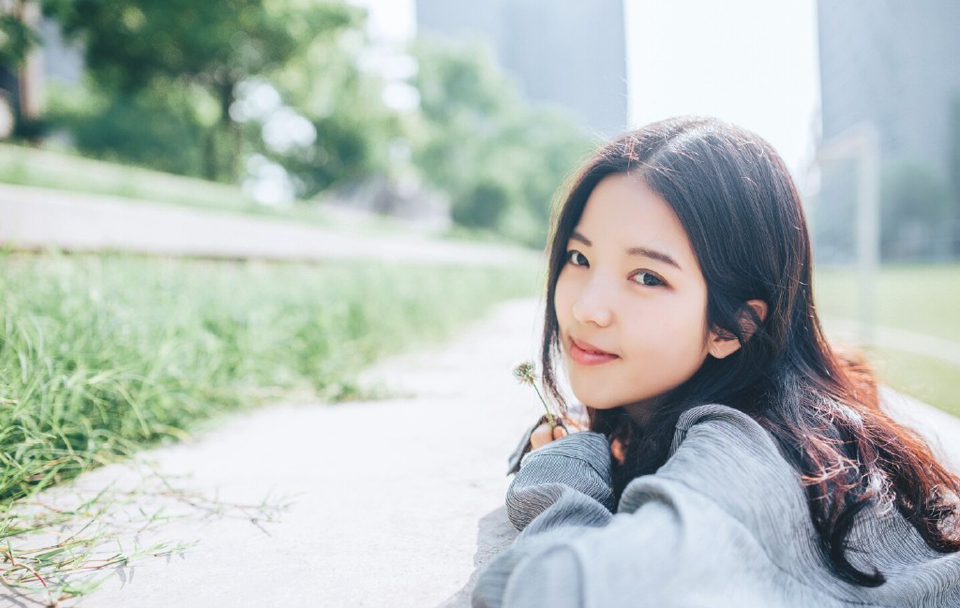 用一句话灭非诚勿扰所有女嘉宾的灯,俄希望娶一个处女。